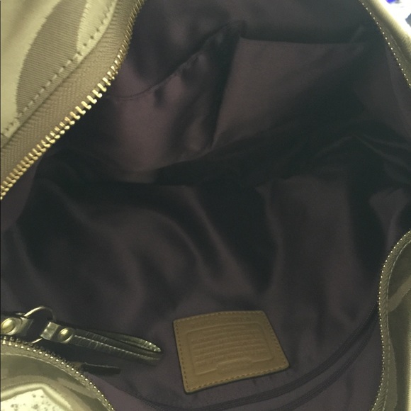 Signature Coach Purse - Picture 6 of 7
